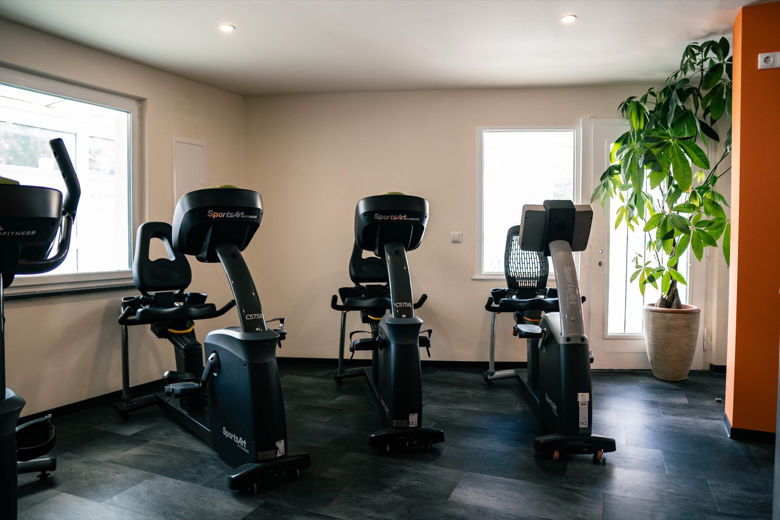 Cardiobereich mit SportsArt-Geräten